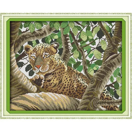 Punto de Cruz: Leopardo Sigiloso - 43x36cm - Coral Artes - MX